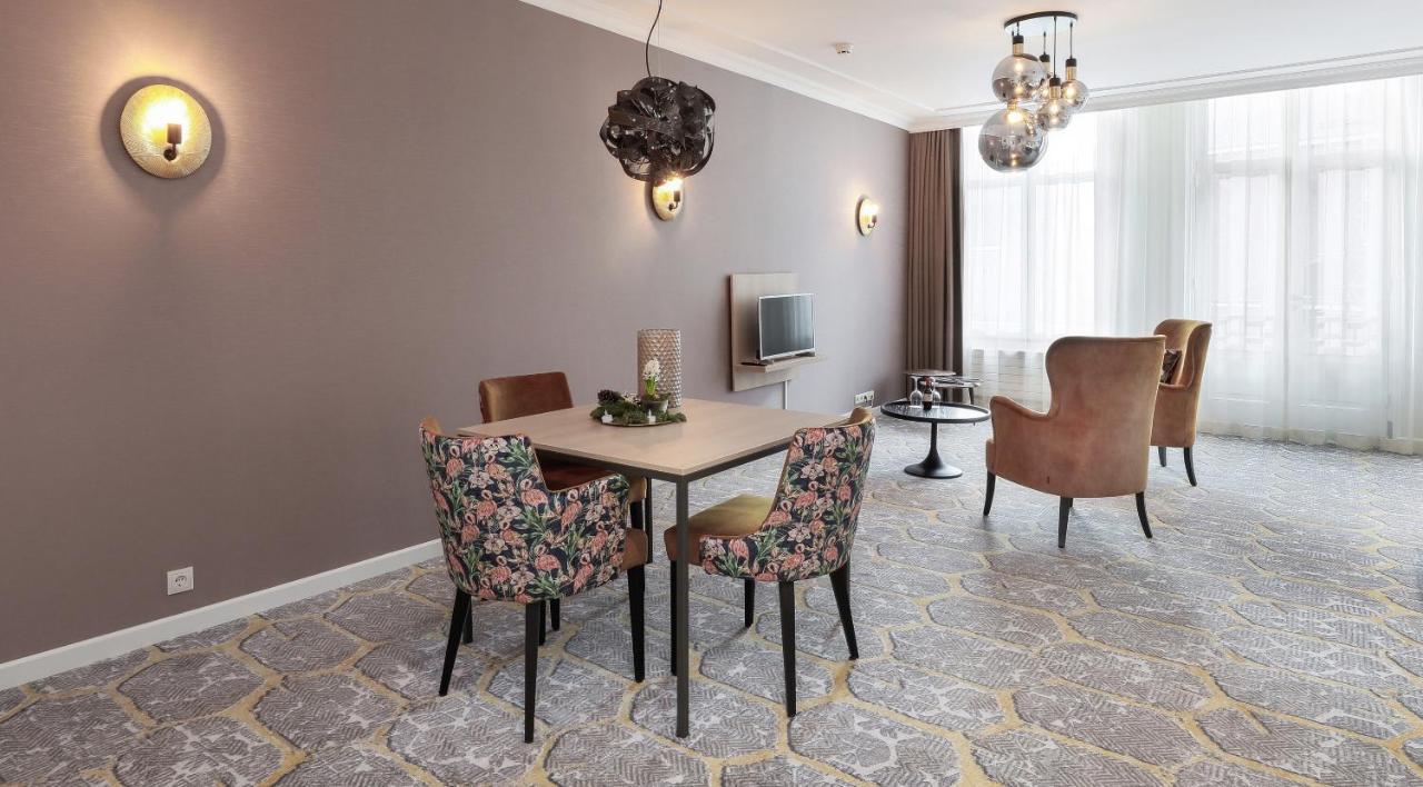 Boutique Hotel Jeroen 登博斯 外观 照片
